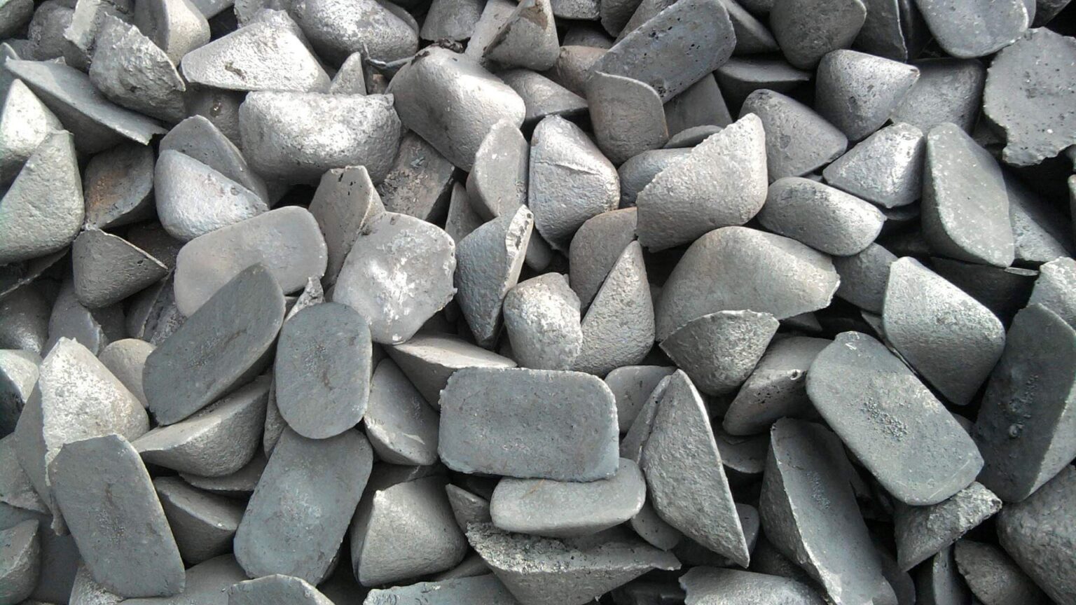 Setor de mineração e siderurgia: Impacto da crise e demissões