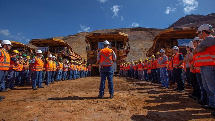 Samarco se compromete com a manutenção de empregos