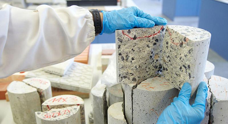 UFMG transforma rejeitos de mineração em cimento e testa tecnologia em casa sustentável