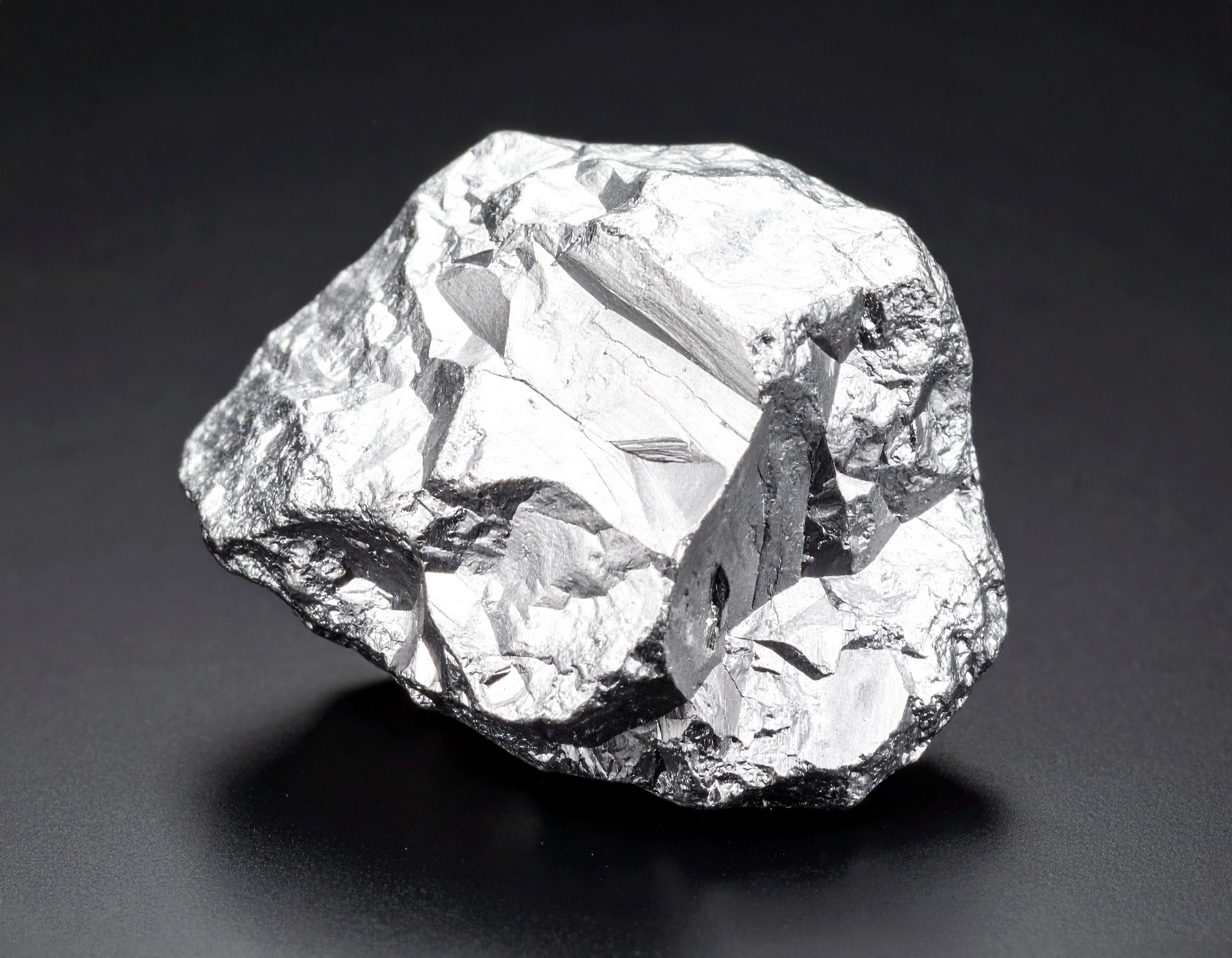 Níquel: O Metal Estratégico da Transição Energética