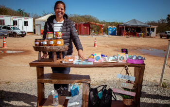 Feira de empreendedores locais na Semana da Comunidade da AMG Brasil em Campo das Vertentes