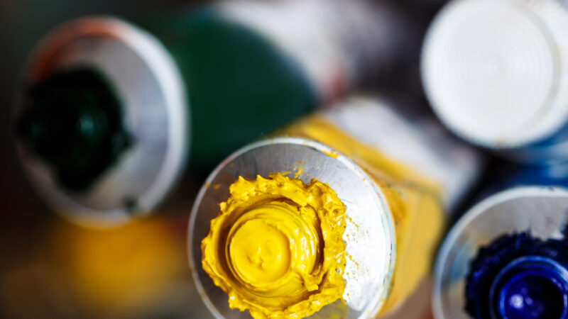 Para que serve o dióxido de titânio na indústria de tintas?