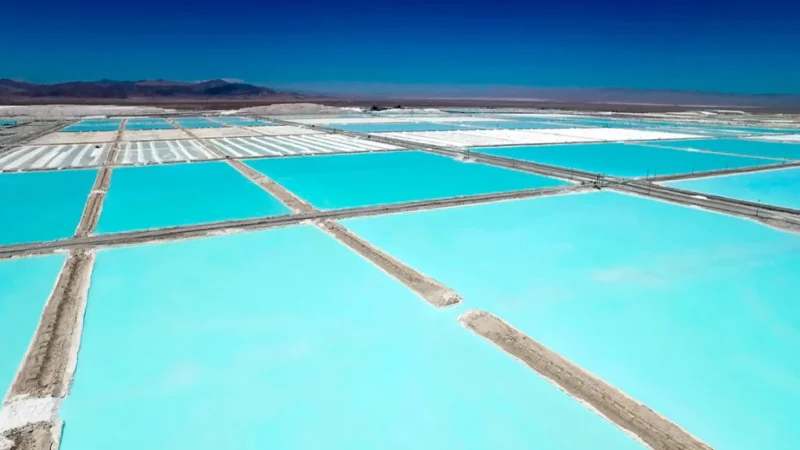 Codelco e SQM formam parceria para dobrar produção de lítio no Salar de Atacama
