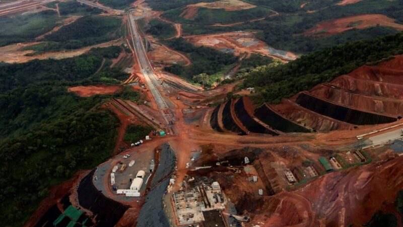 Rio Tinto faz 1º embarque da mega mina de Simandou