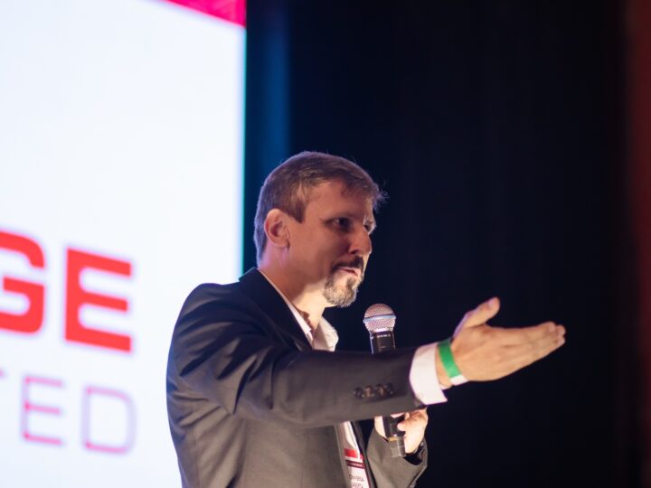 Conheça Thiago Amaral, engenheiro da St.George