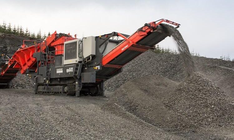 Máquina Solo atua com linha de britadores e peneiras móveis da Sandvik no mercado Brasileiro