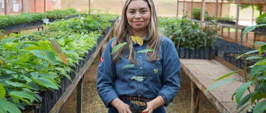 Hydro desenvolve fornecedores locais e fortalece produção de mudas nativas para recuperação florestal