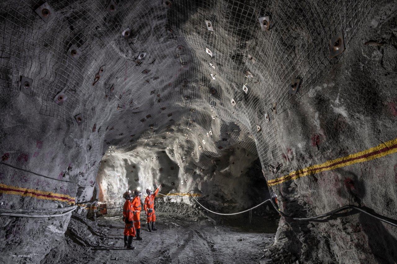 AngloGold Ashanti registra fluxo de caixa livre recorde de US$ 1,2 bilhão no 1º trimestre e eleva produção no Brasil em 16%