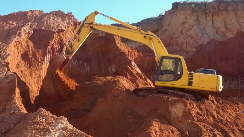 Escassez de especialistas em manutenção de frotas reacende debate sobre terceirização de equipamentos na mineração