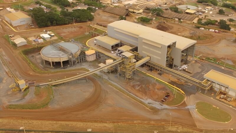 Uso de aditivos químicos eleva solubilidade do fósforo e gera economia na produção de fertilizantes