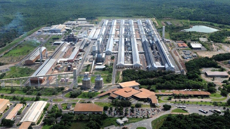 Alcoa anuncia aquisição de ativos da South32 por US$ 4,1 bilhões e amplia presença no Brasil