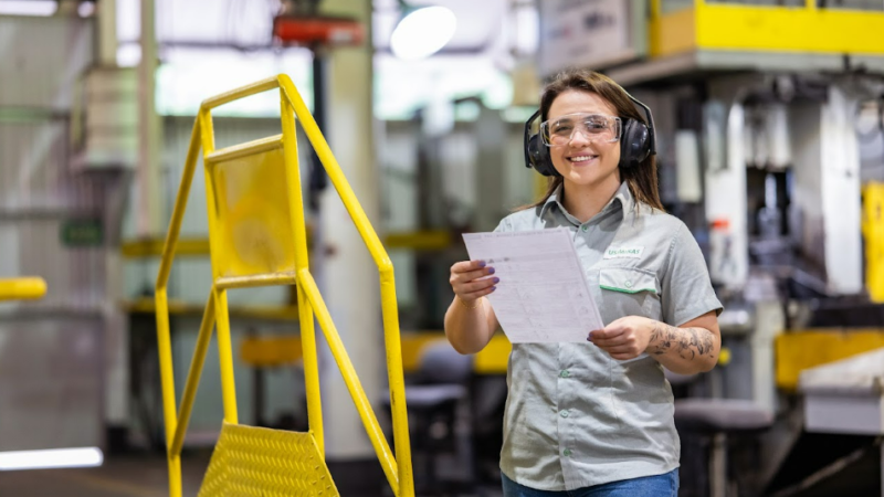 Usiminas abre inscrições para programas de estágio e jovem aprendiz em nove cidades 
