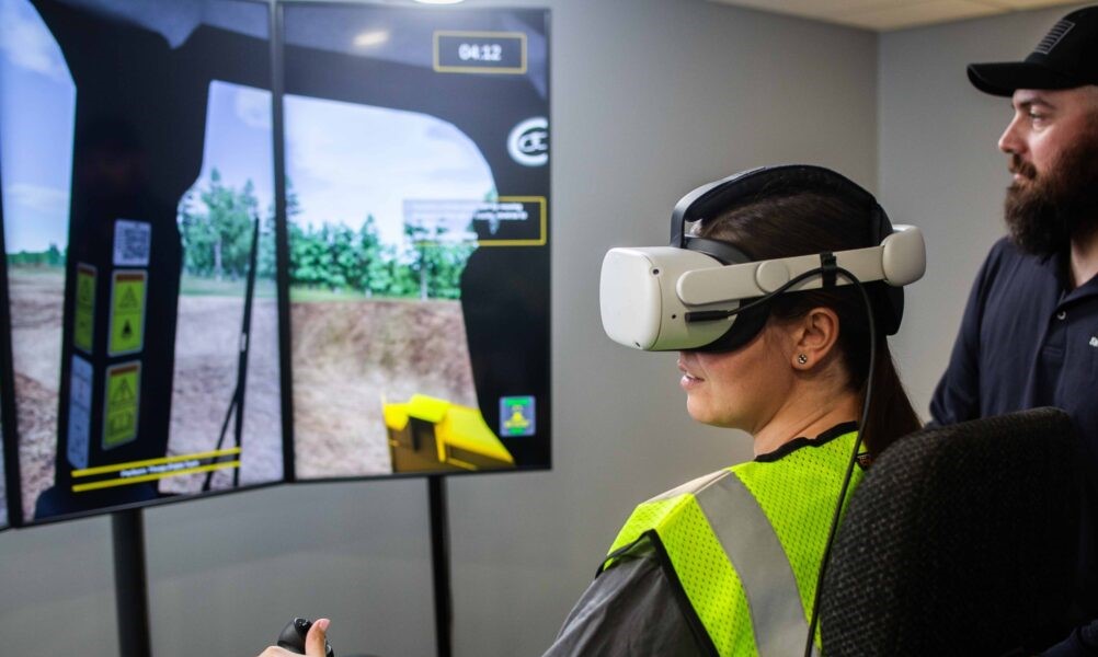 Sotreq leva para Exposibram equipamento de treinamento com realidade virtual